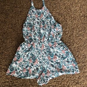 Kendall and Kylie women’s medium paisley romper